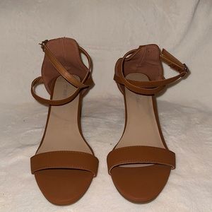 Brown strappy heel
